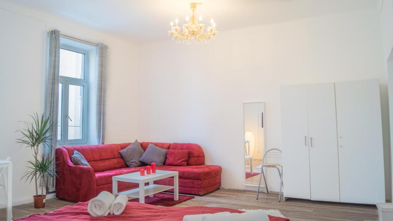 Spacious Shared Apartment Schoenbrunn Wien Exterior foto