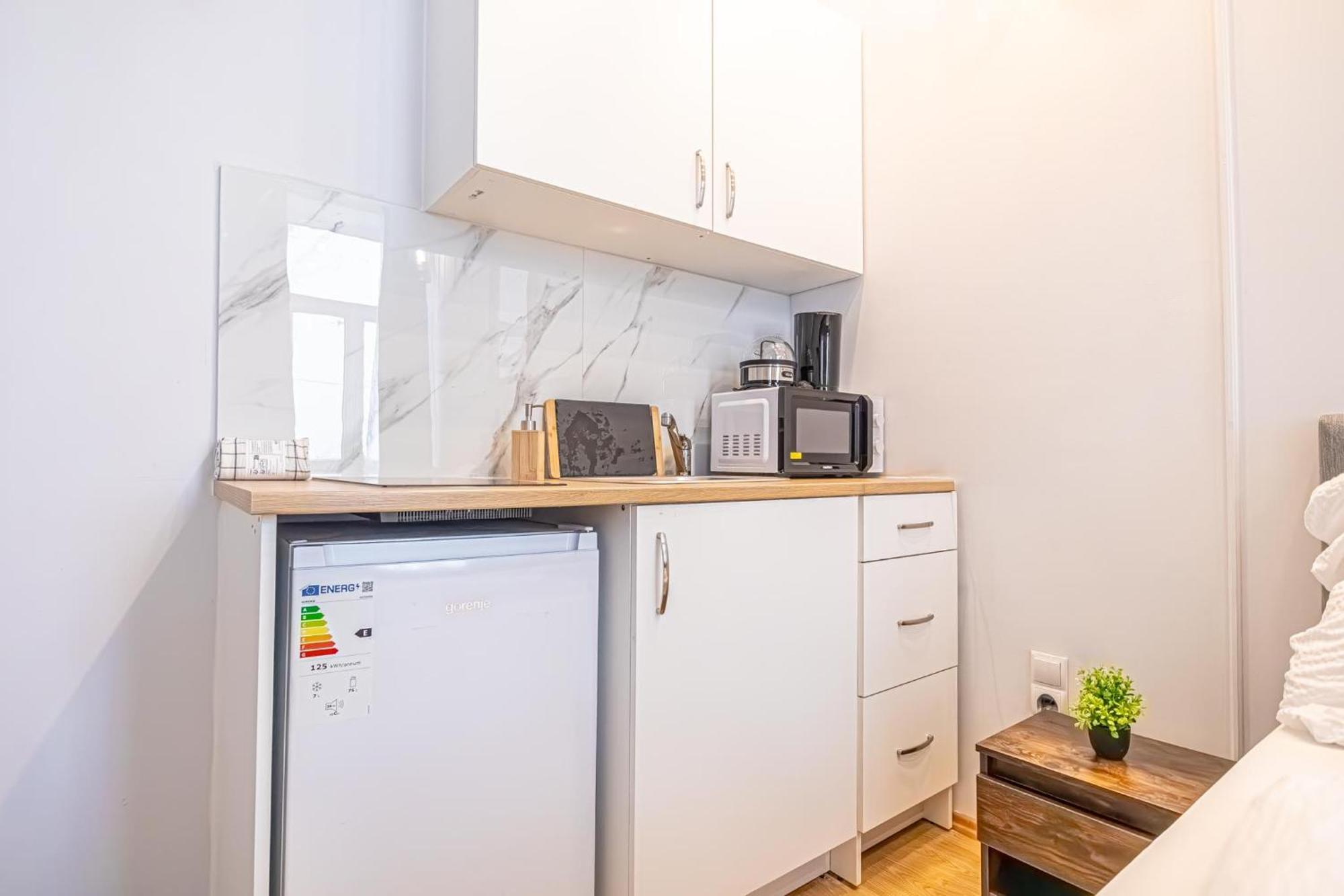 Spacious Shared Apartment Schoenbrunn Wien Exterior foto