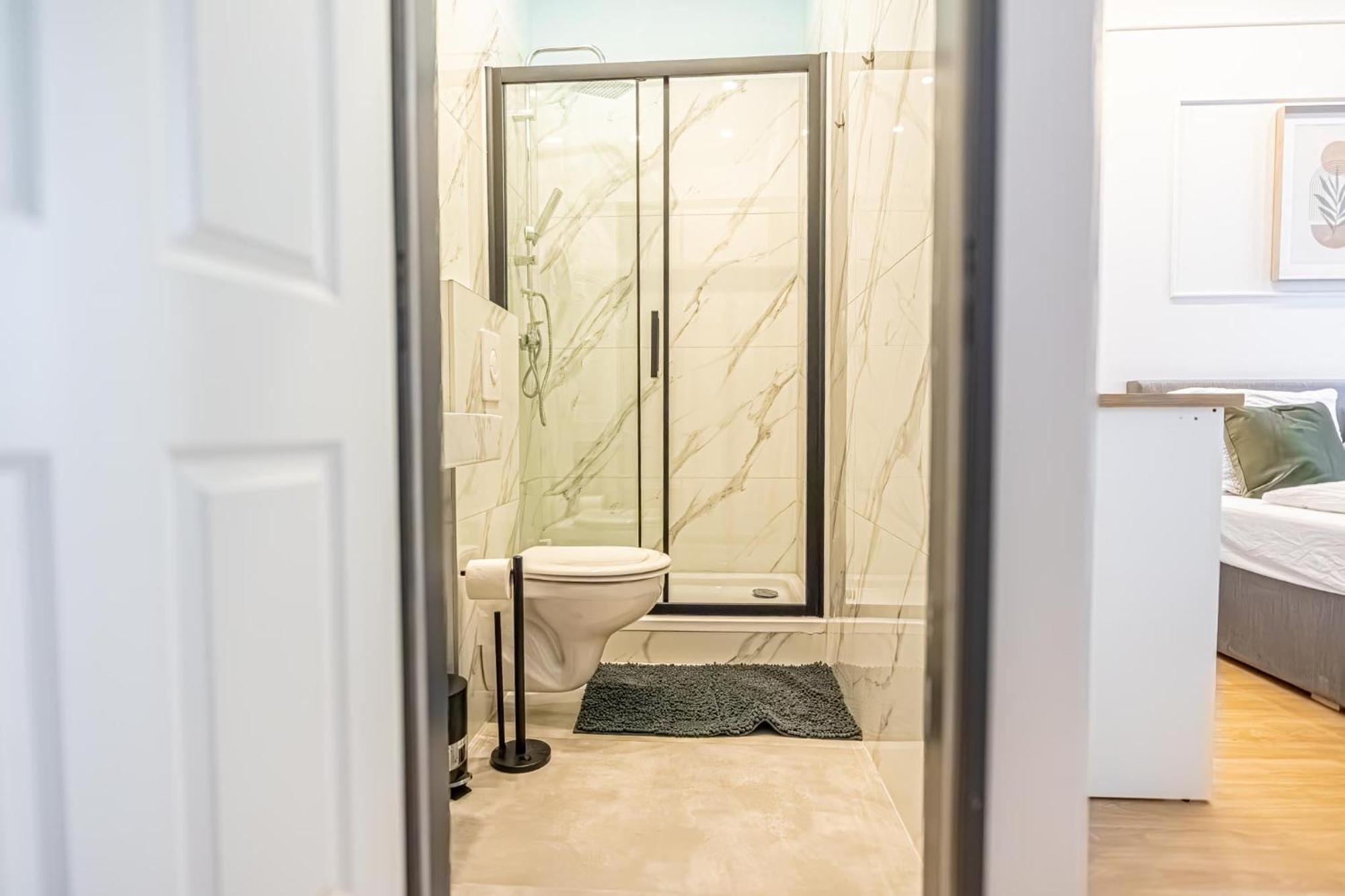 Spacious Shared Apartment Schoenbrunn Wien Exterior foto