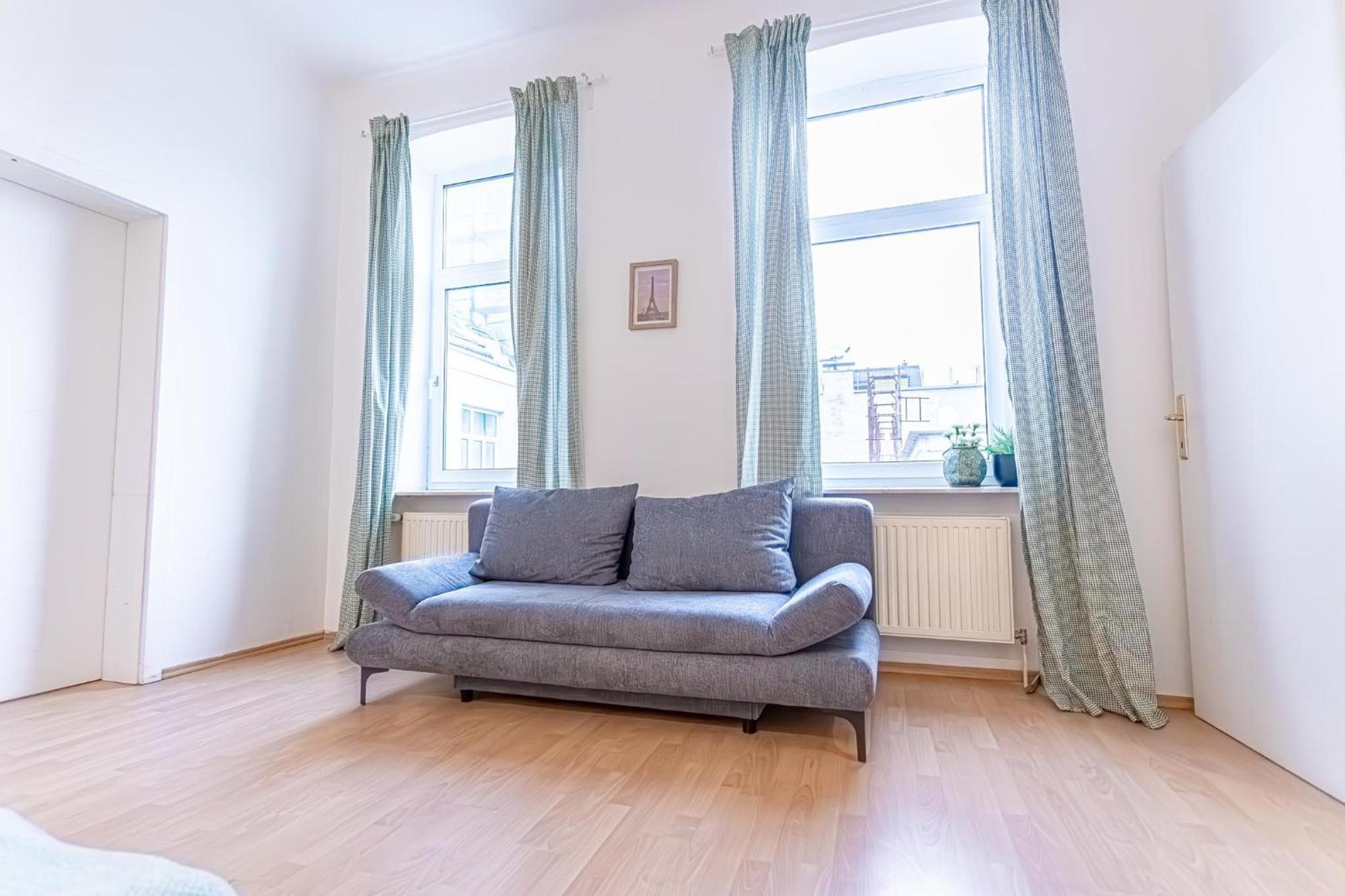 Spacious Shared Apartment Schoenbrunn Wien Exterior foto